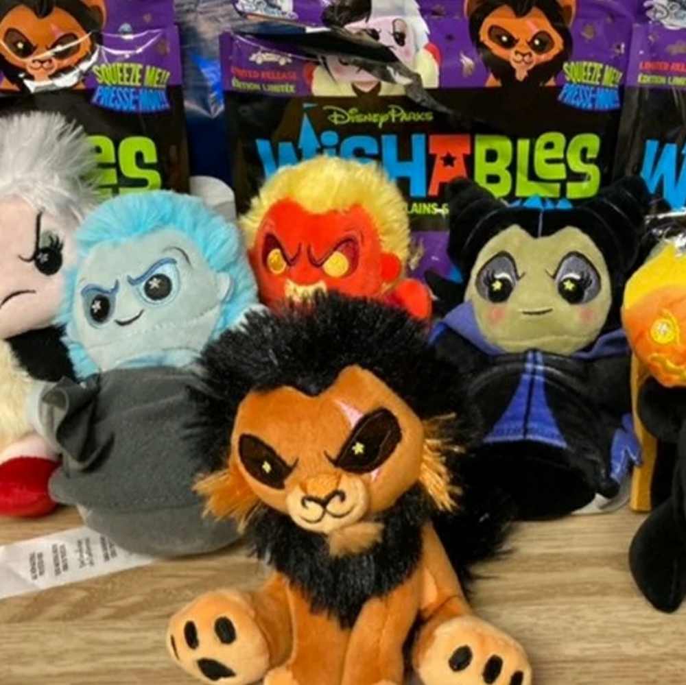 Disney 2021 Villain Wishables**